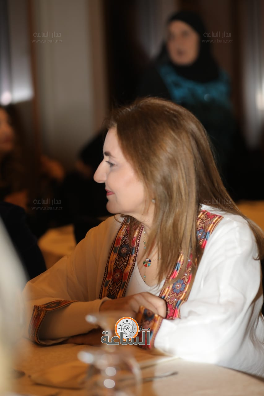 Madar Al-Saa Images 0.4520852189558926