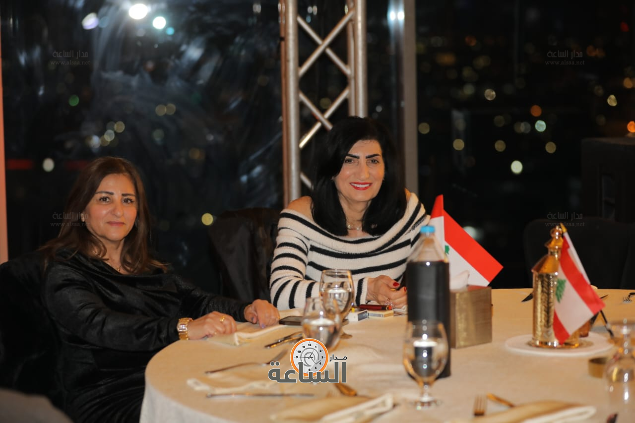 Madar Al-Saa Images 0.494399829300491