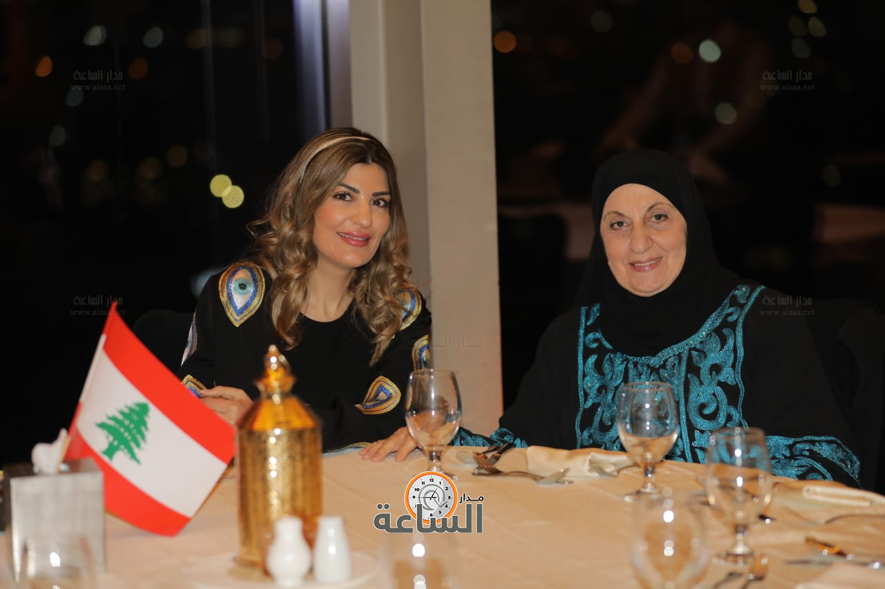 Madar Al-Saa Images 0.038145419665815306