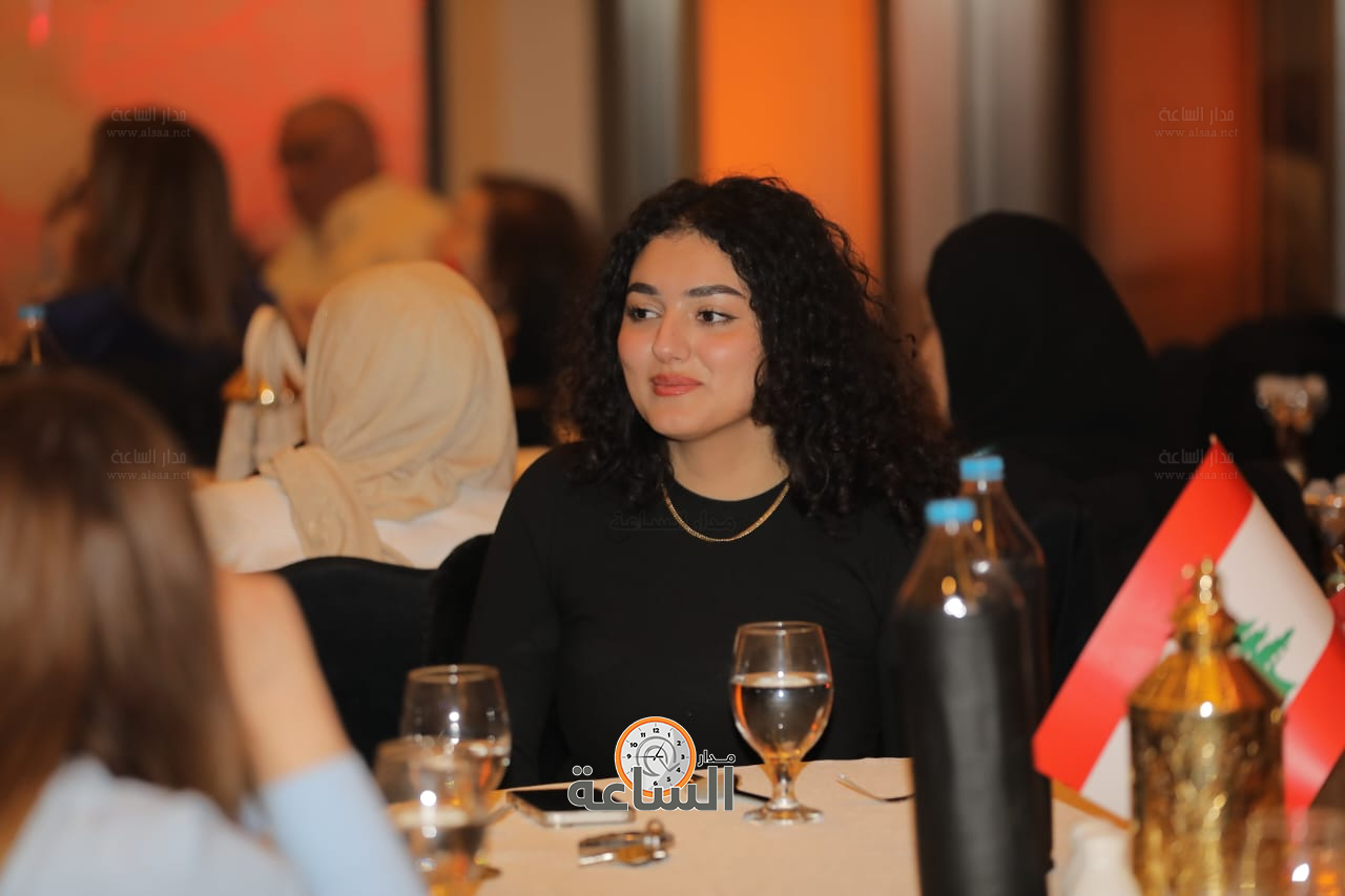 Madar Al-Saa Images 0.12101563552334338