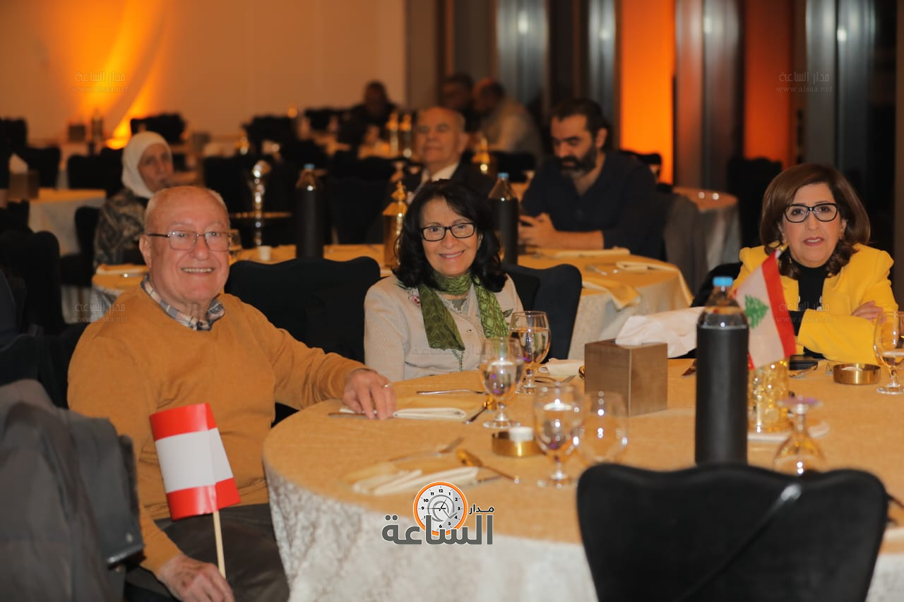 Madar Al-Saa Images 0.49821909955353805