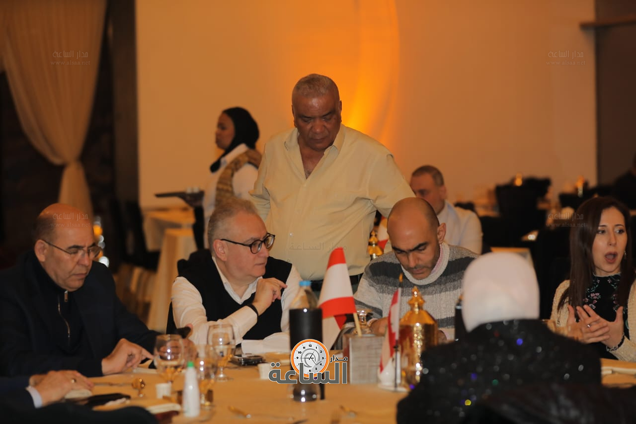 Madar Al-Saa Images 0.7503648389995123