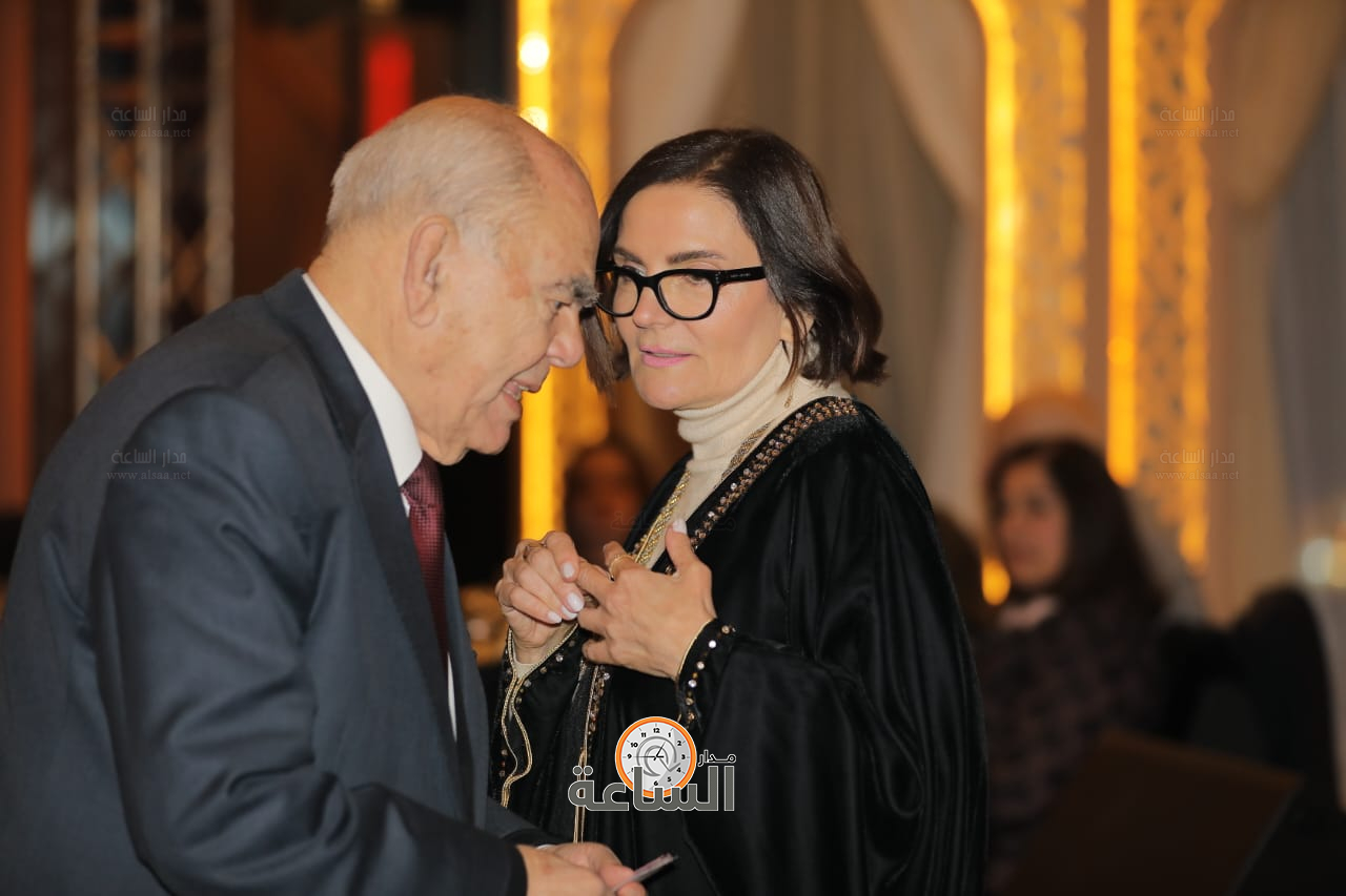 Madar Al-Saa Images 0.37347612778999073