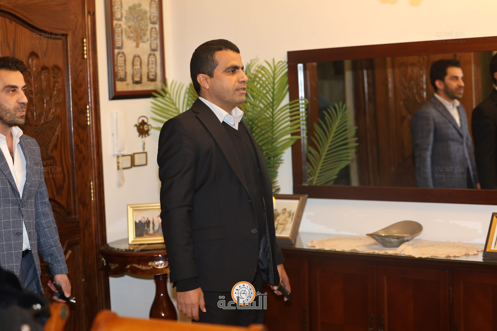 Madar Al-Saa Images 0.49666762872360515