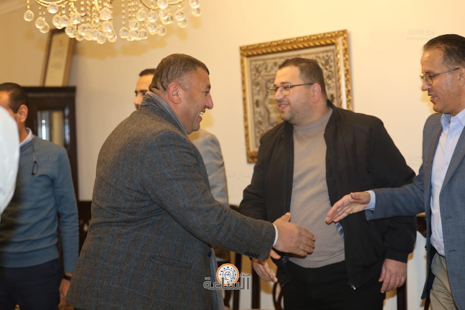 Madar Al-Saa Images 0.973178963389459