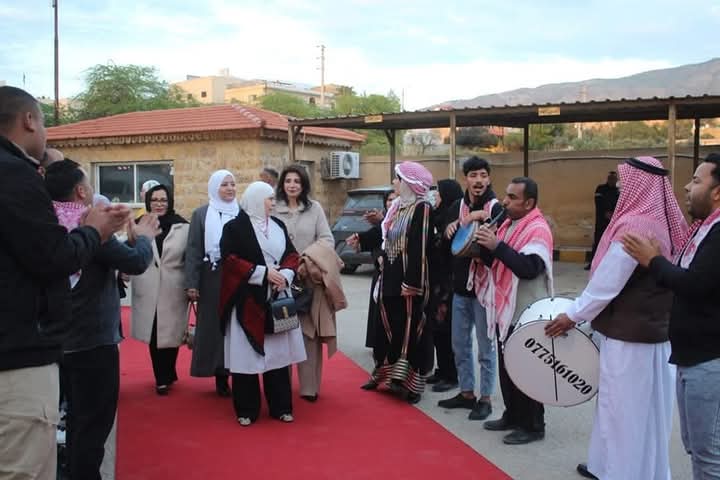 Madar Al-Saa Images 0.6394255863717602