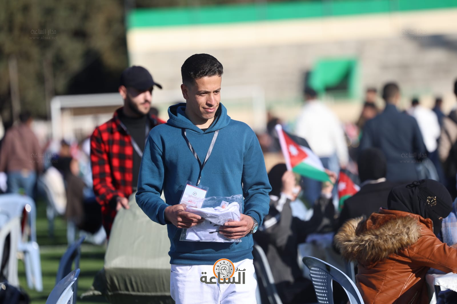 Madar Al-Saa Images 0.49023247304282025