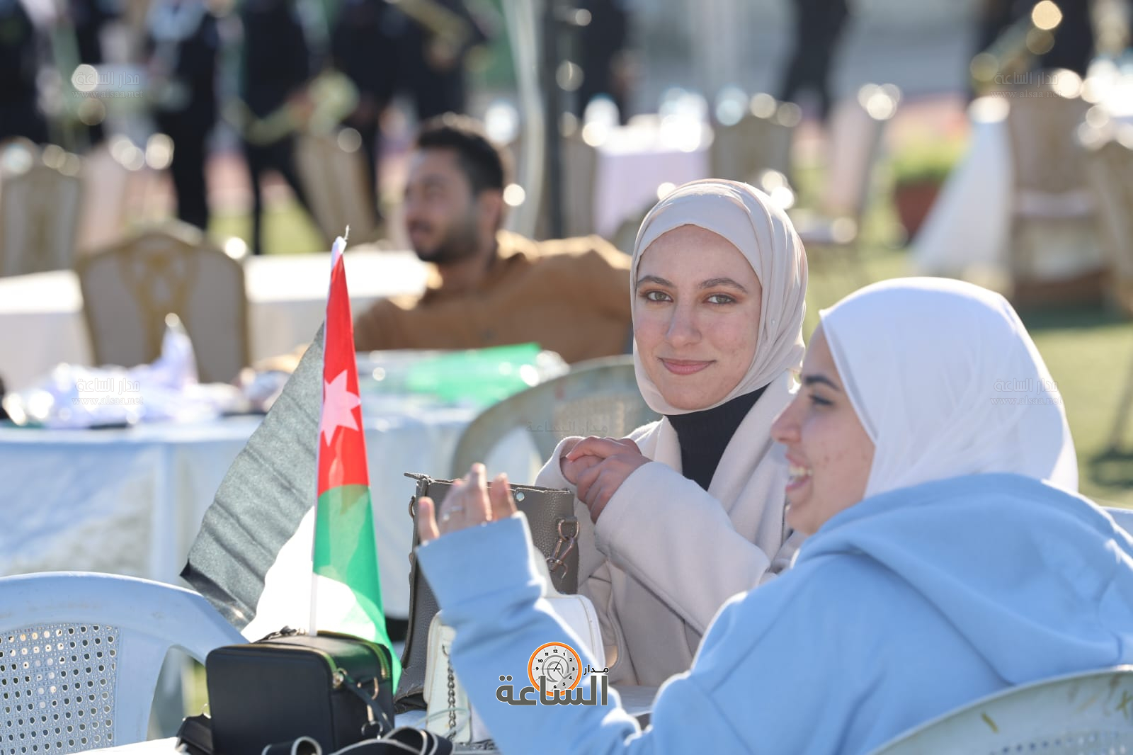 Madar Al-Saa Images 0.8848609734356738