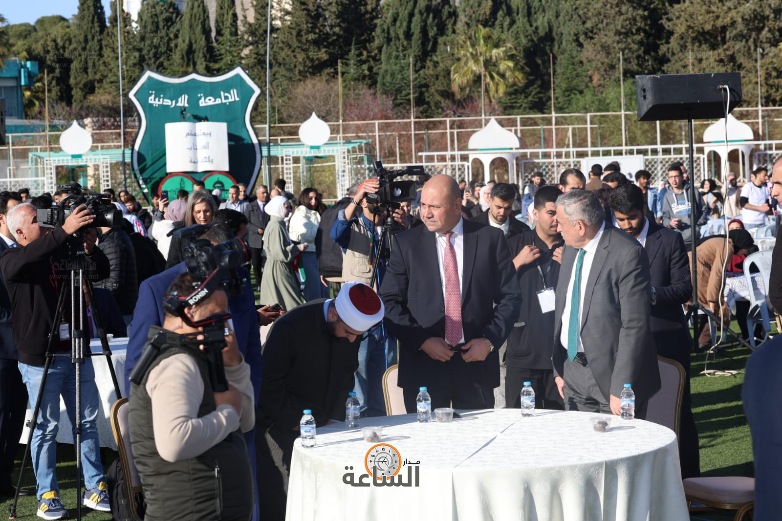 Madar Al-Saa Images 0.49829217438855666