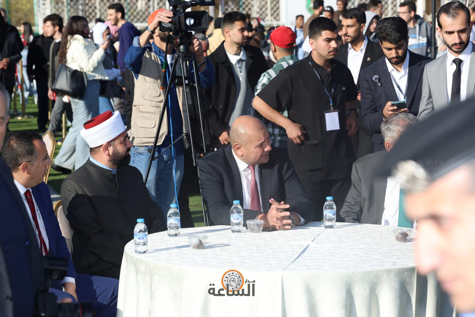 Madar Al-Saa Images 0.6453246358354321