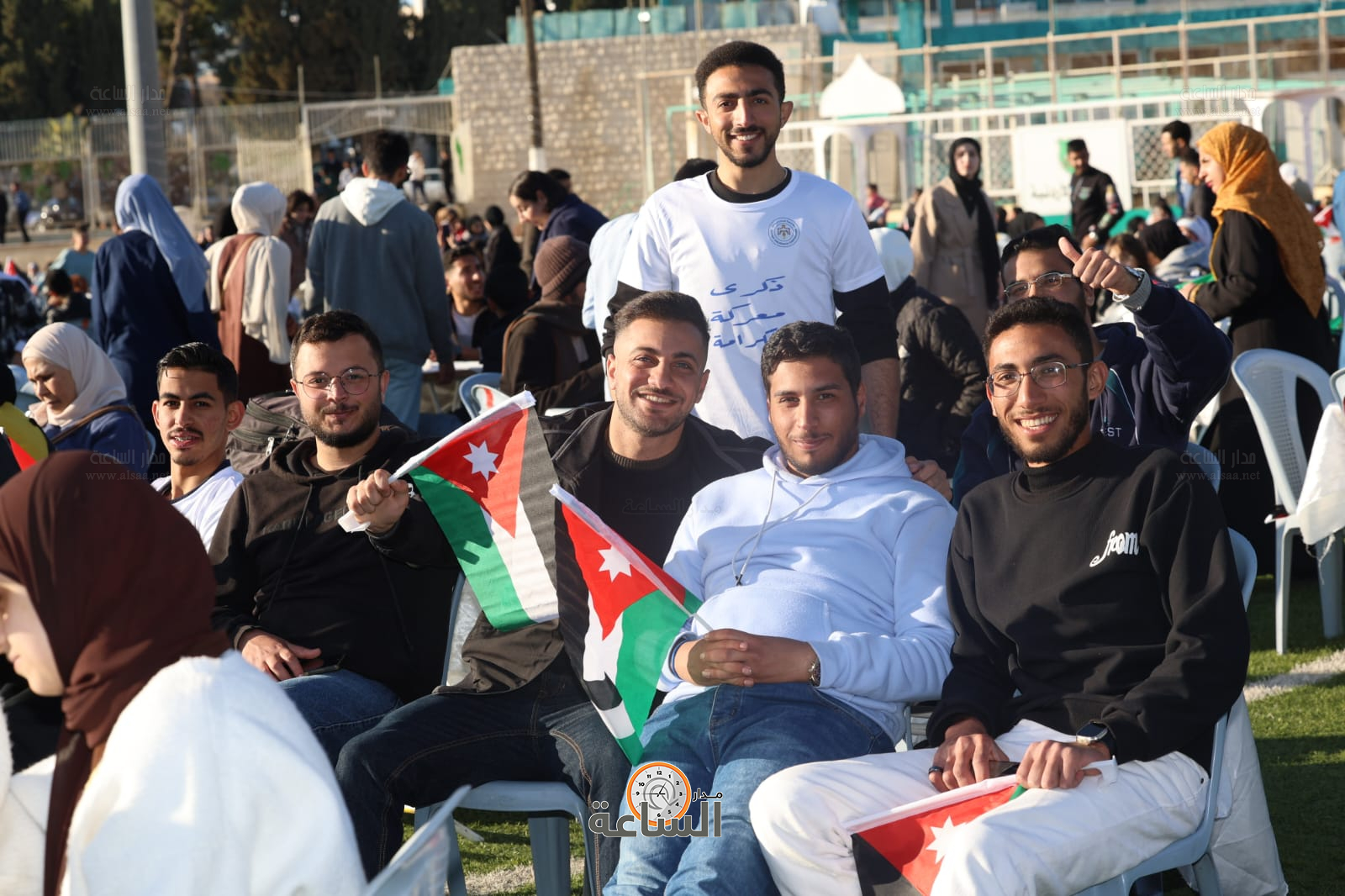 Madar Al-Saa Images 0.4906507557144528