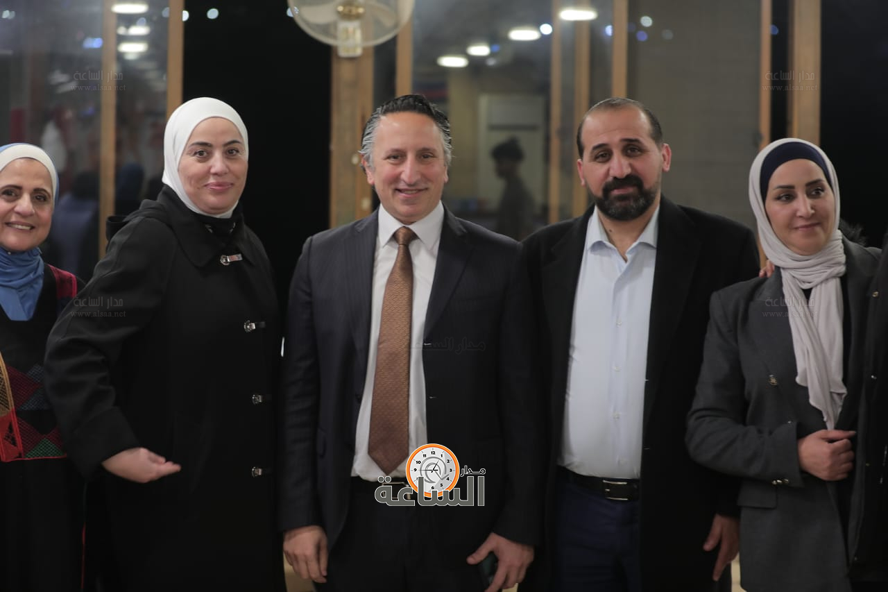 Madar Al-Saa Images 0.7698648331865026