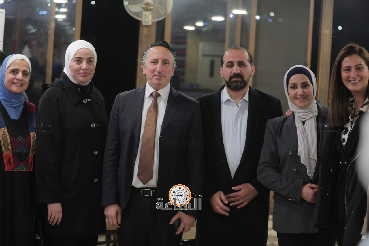 Madar Al-Saa Images 0.544320508168421