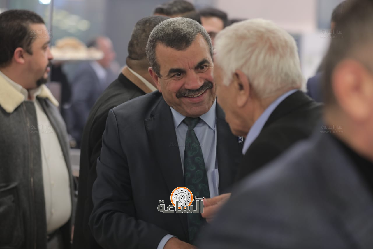 Madar Al-Saa Images 0.7575482446258444