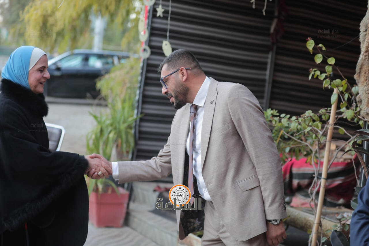 Madar Al-Saa Images 0.031248428033290088