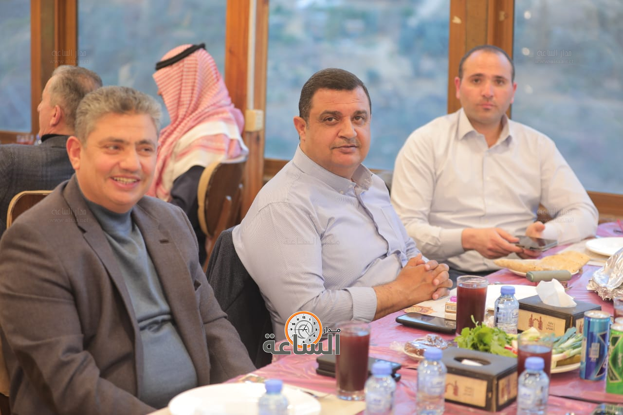 Madar Al-Saa Images 0.9218643190466524