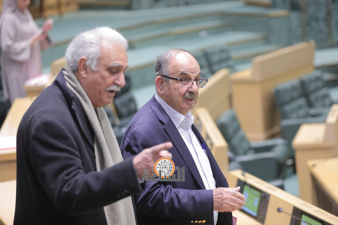 Madar Al-Saa Images 0.7359130722792646