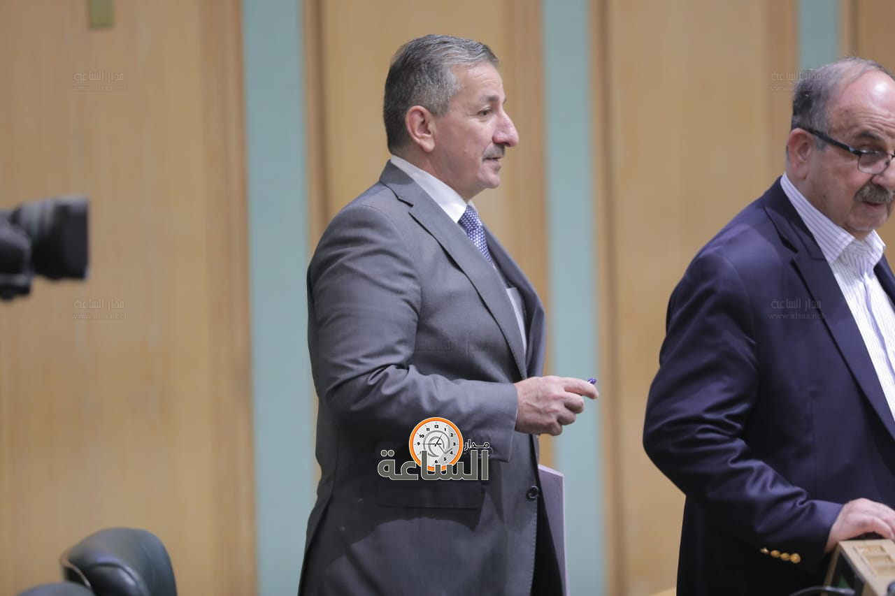 Madar Al-Saa Images 0.6979522707712915