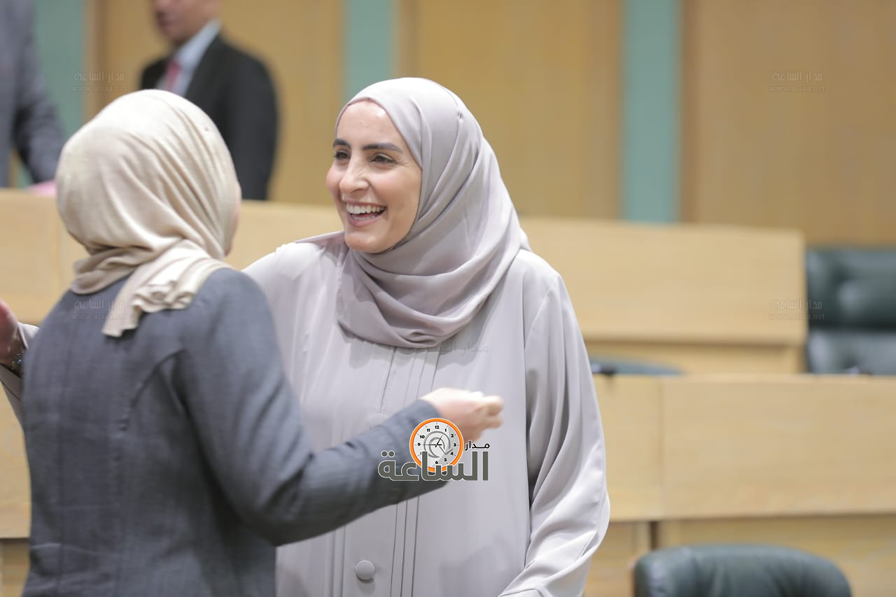 Madar Al-Saa Images 0.13756402700233883