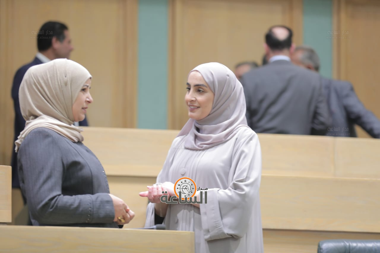 Madar Al-Saa Images 0.05829275262552058