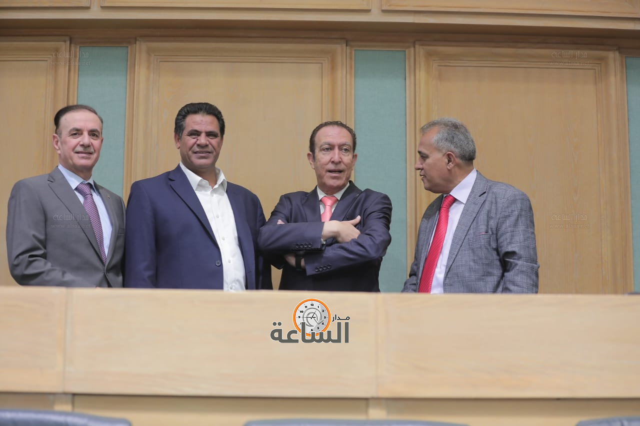 Madar Al-Saa Images 0.5104445766318291