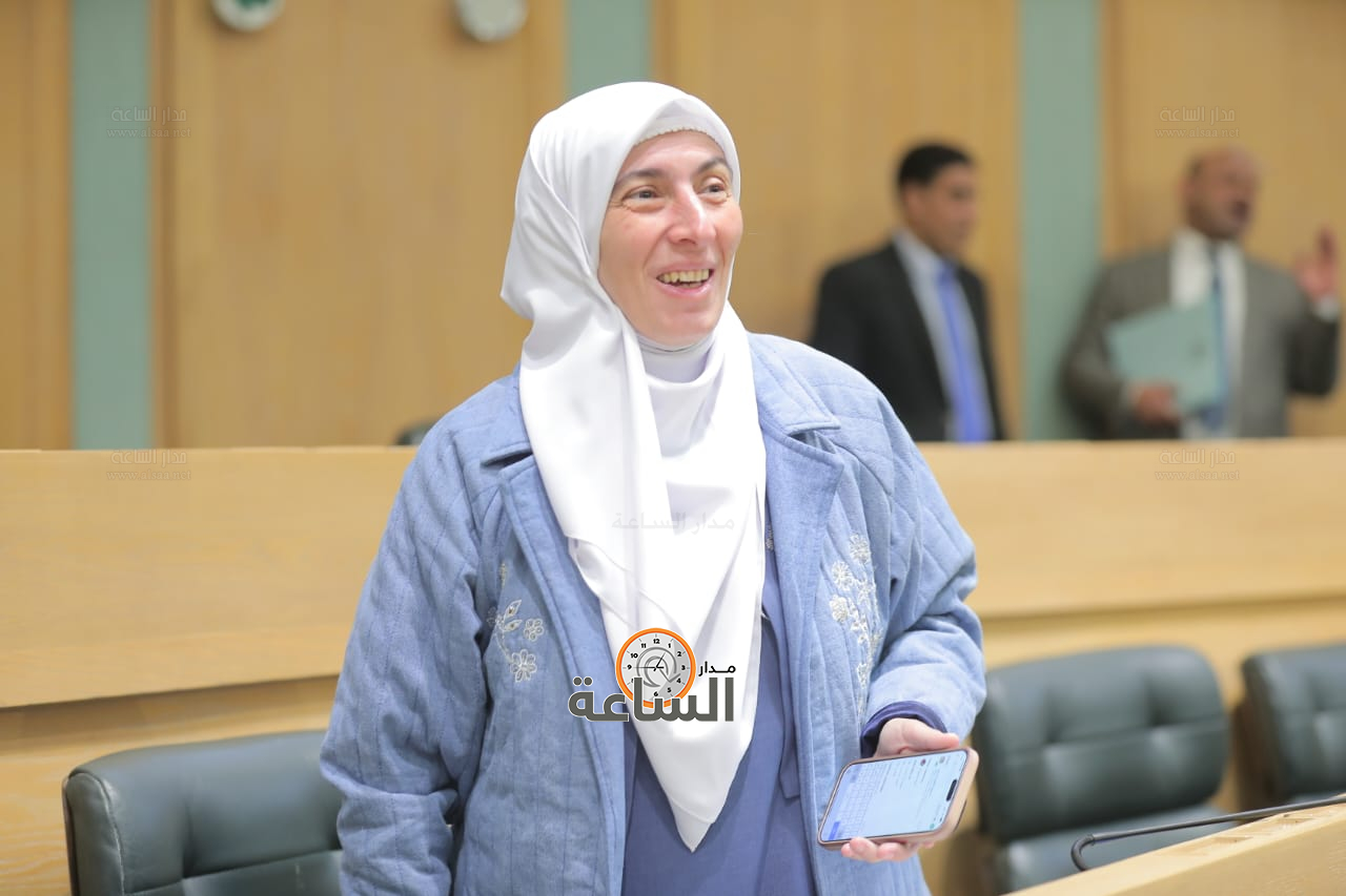 Madar Al-Saa Images 0.7242688162794837