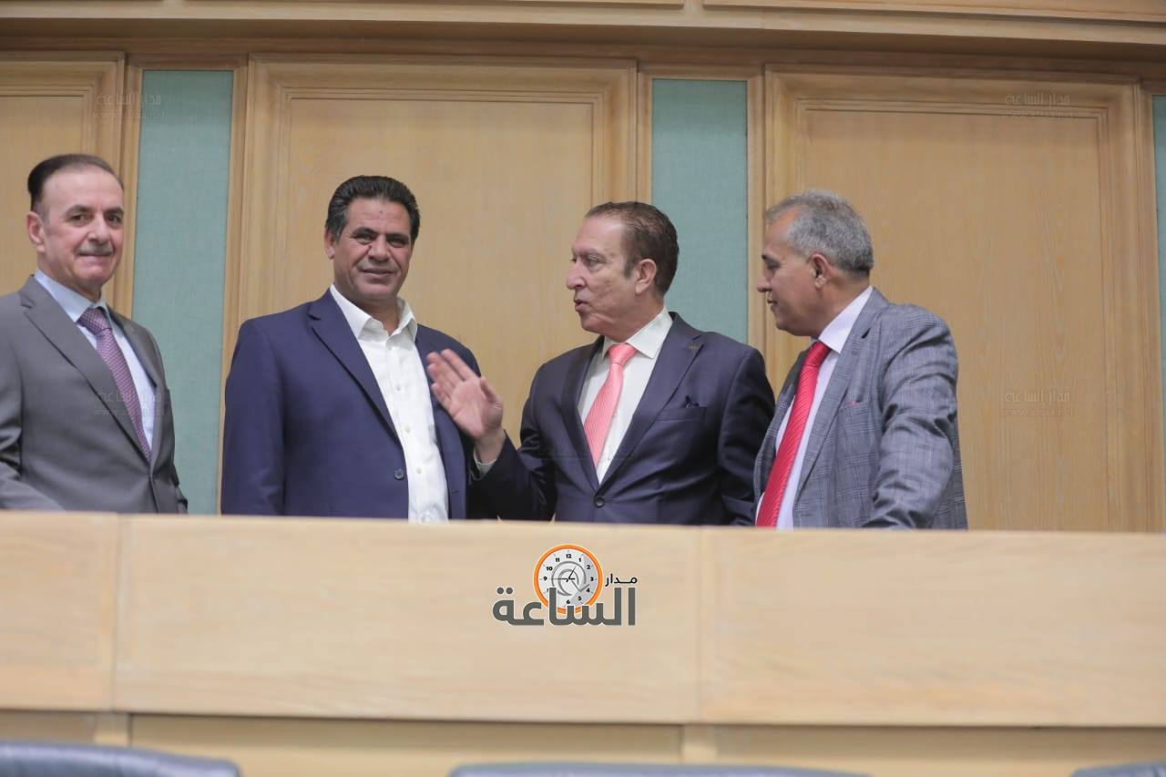 Madar Al-Saa Images 0.2922378927184144