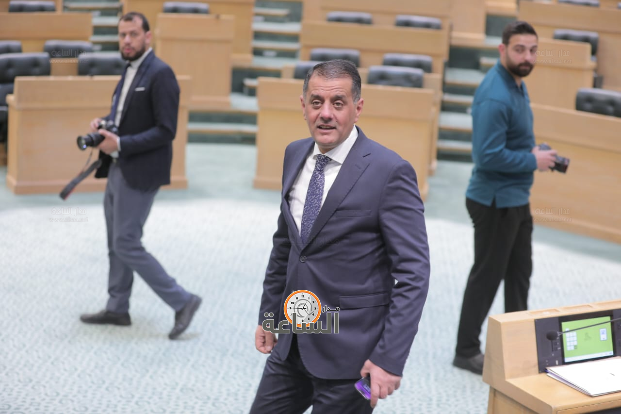 Madar Al-Saa Images 0.2704959144244463