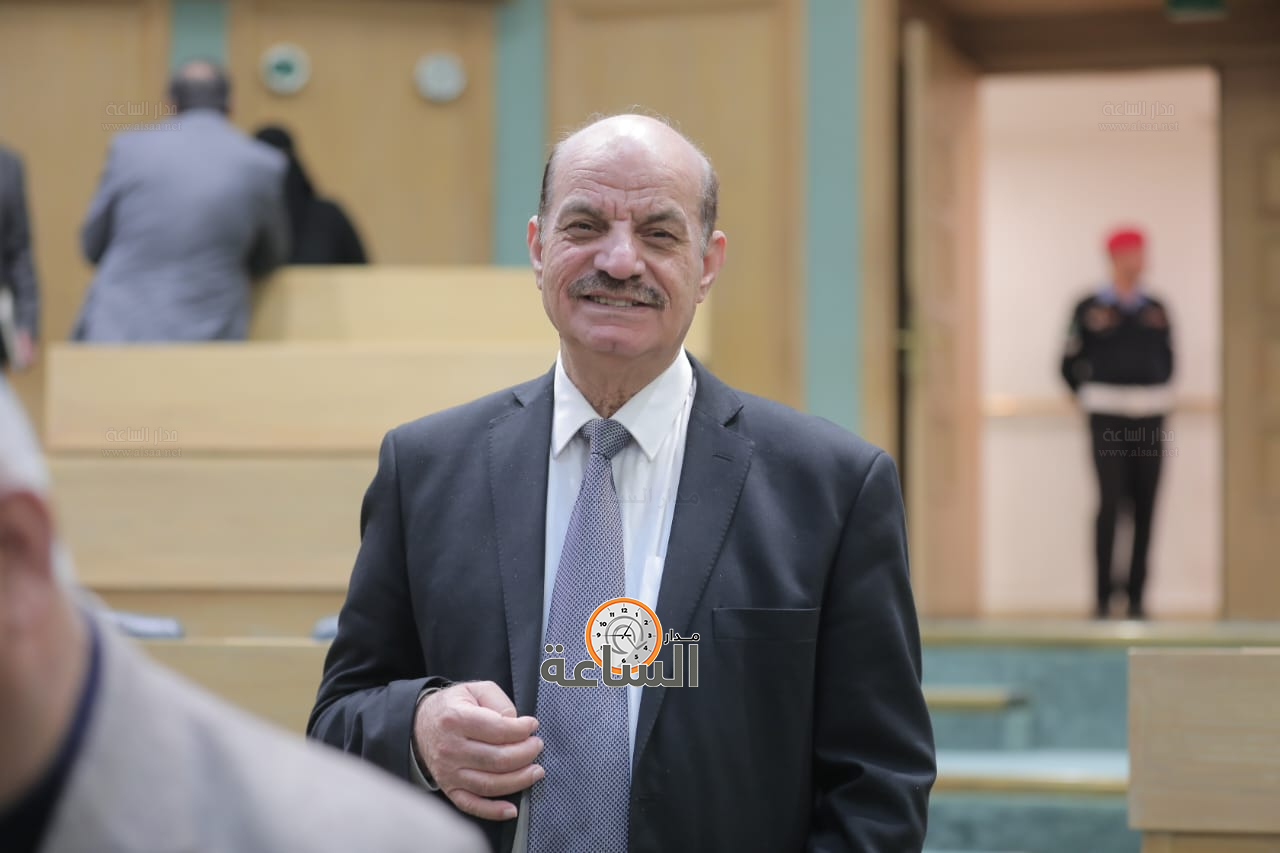 Madar Al-Saa Images 0.10683157459238646