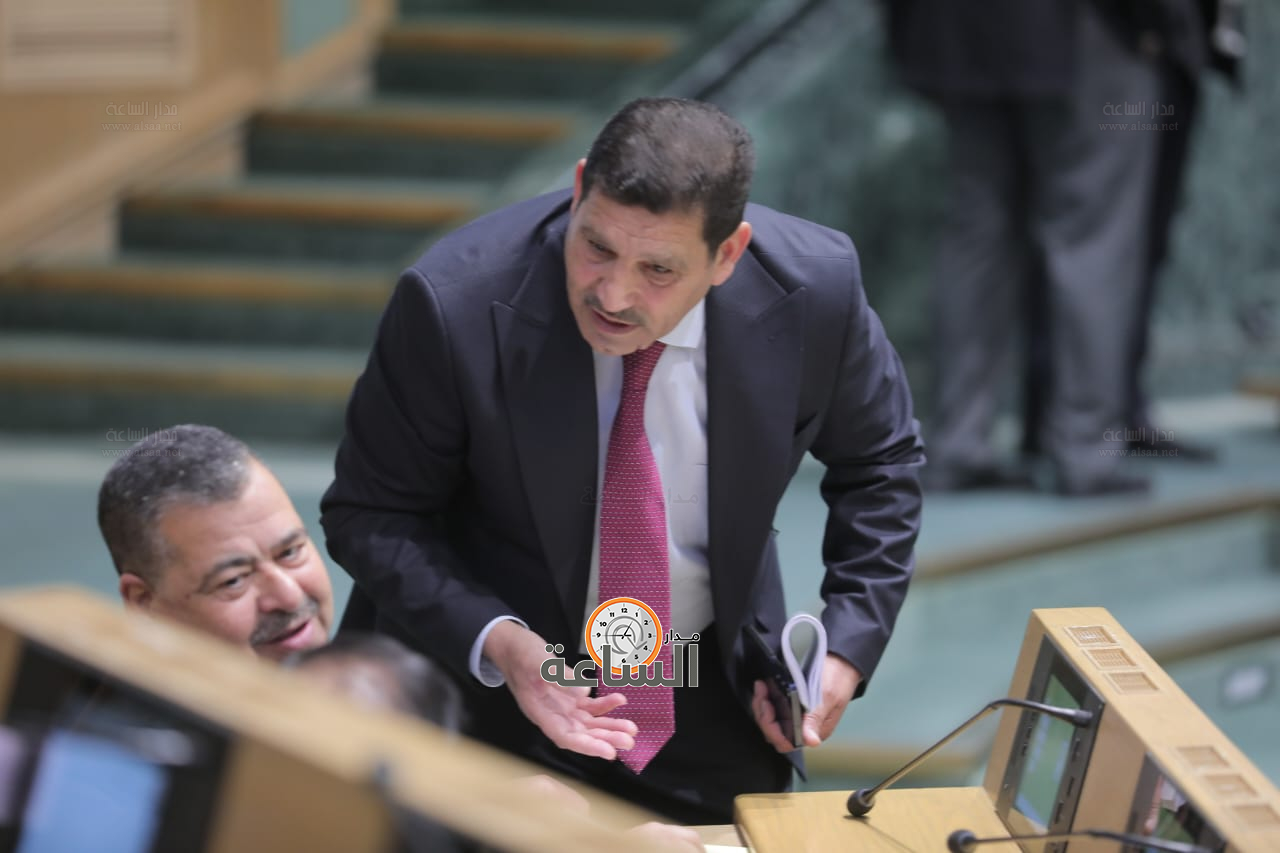 Madar Al-Saa Images 0.18199524407572532