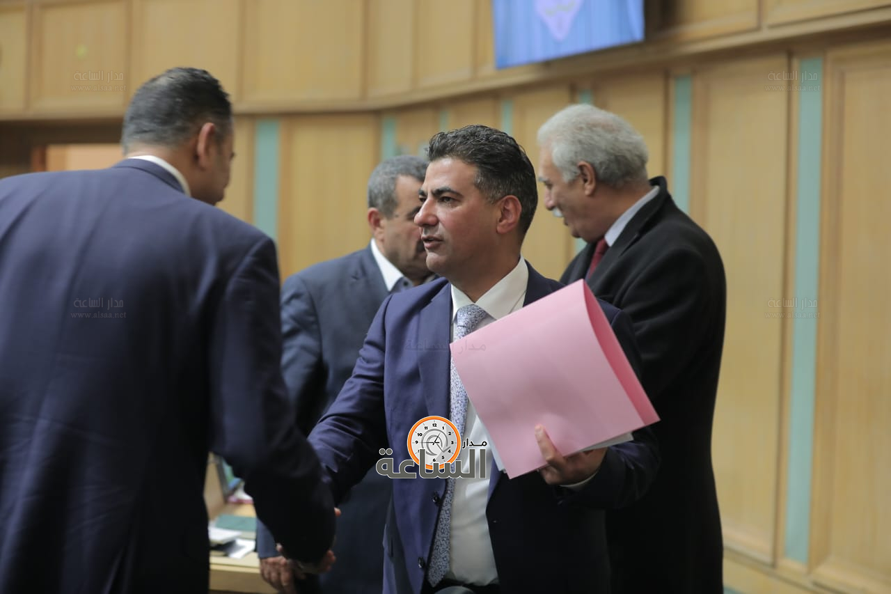 Madar Al-Saa Images 0.4465868435669764