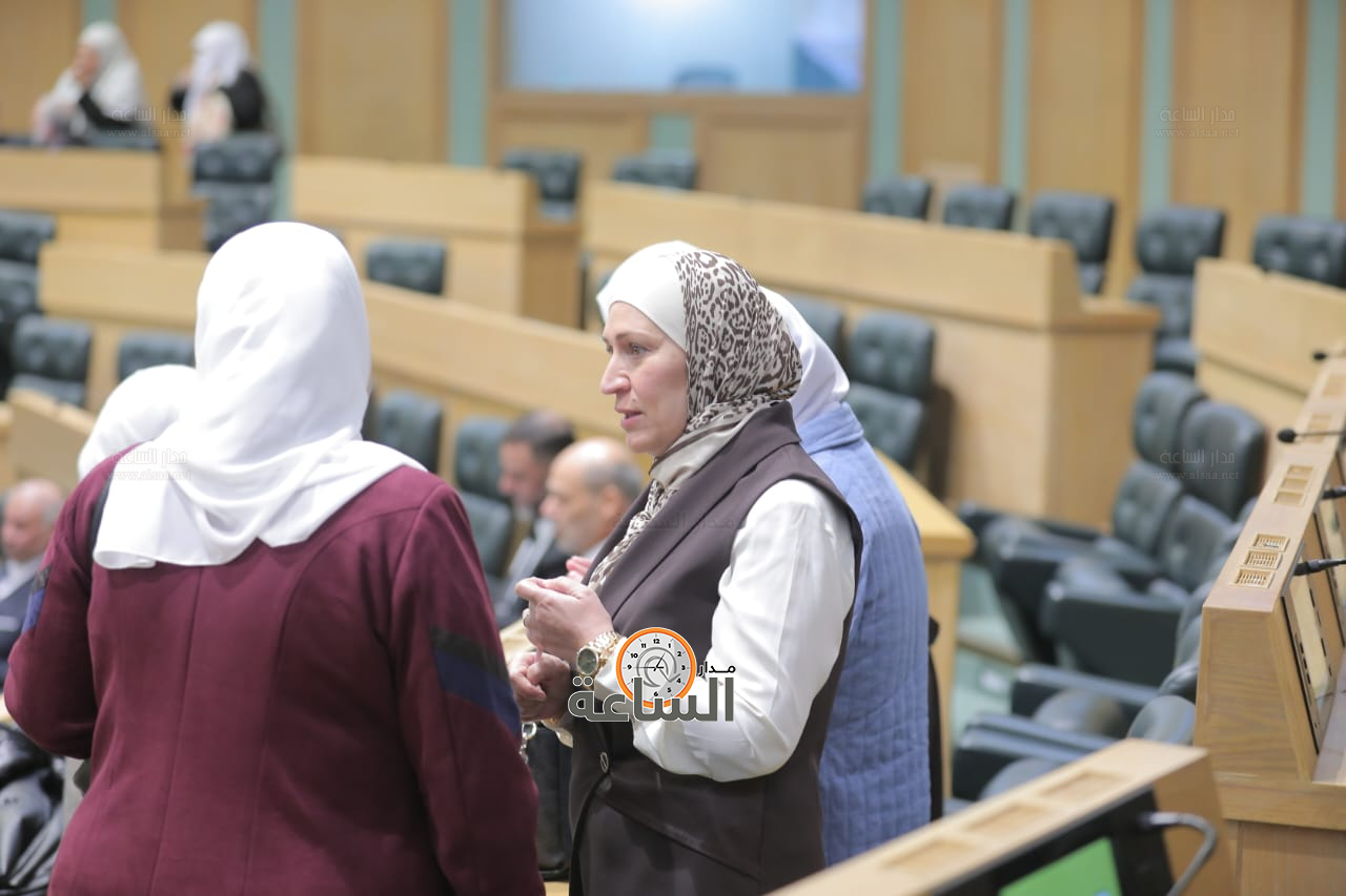 Madar Al-Saa Images 0.9456130588362974