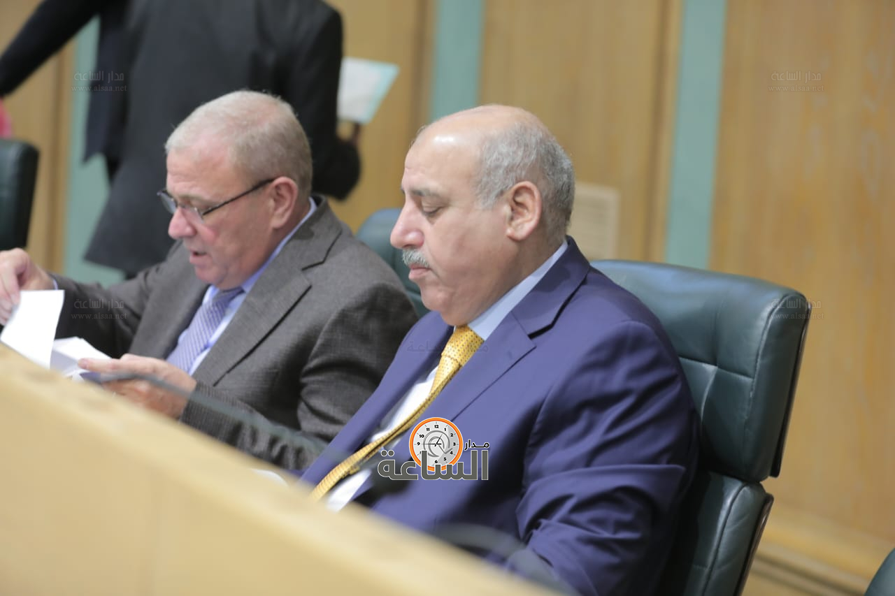 Madar Al-Saa Images 0.43808133205348043