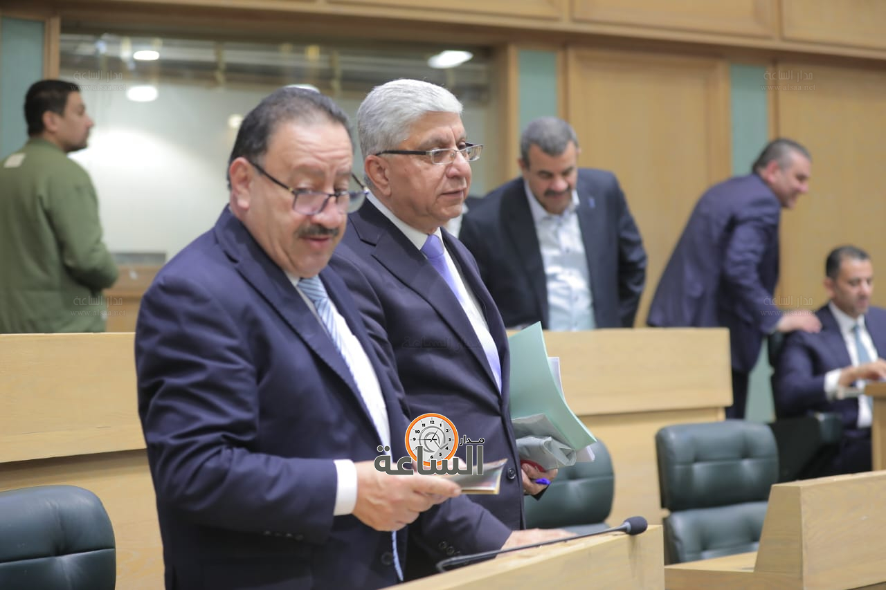 Madar Al-Saa Images 0.40174472730867294