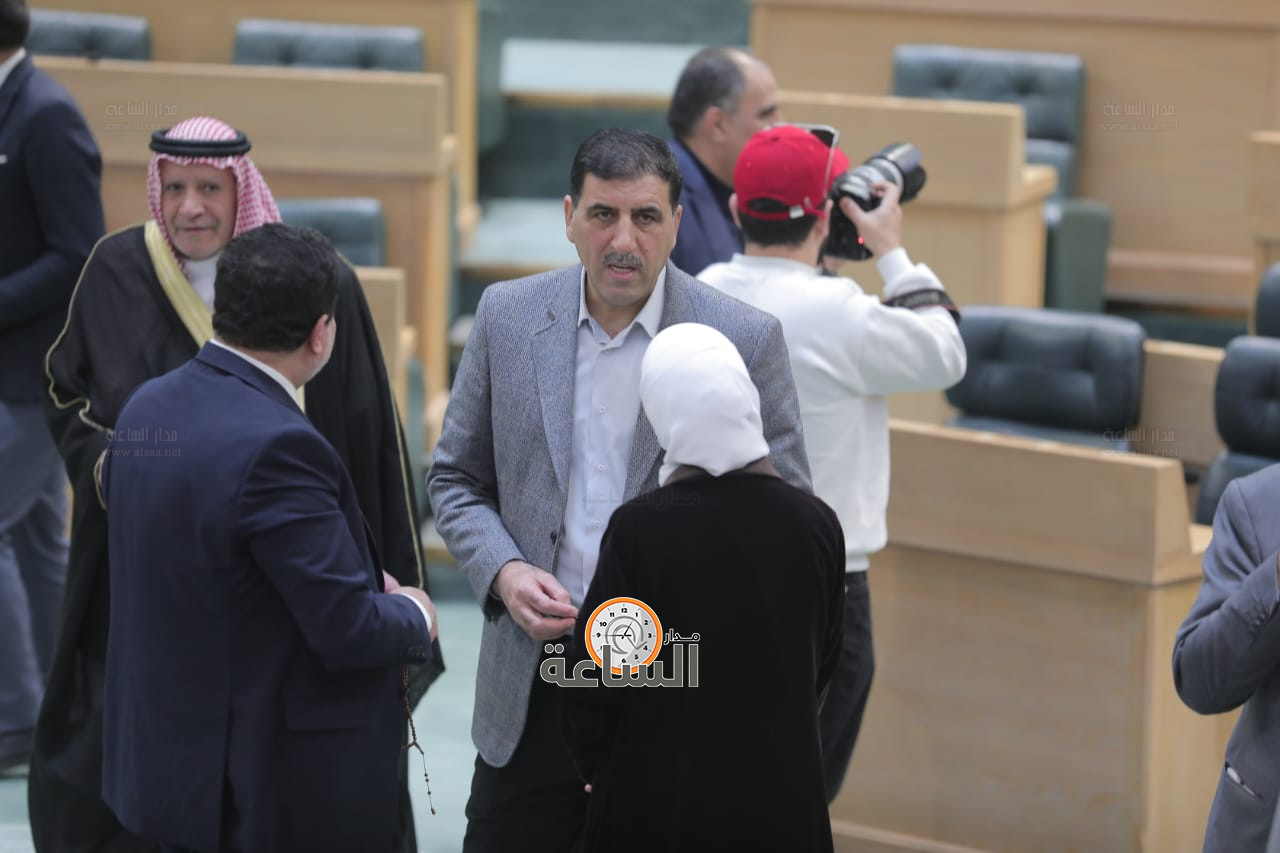 Madar Al-Saa Images 0.46212934013887463