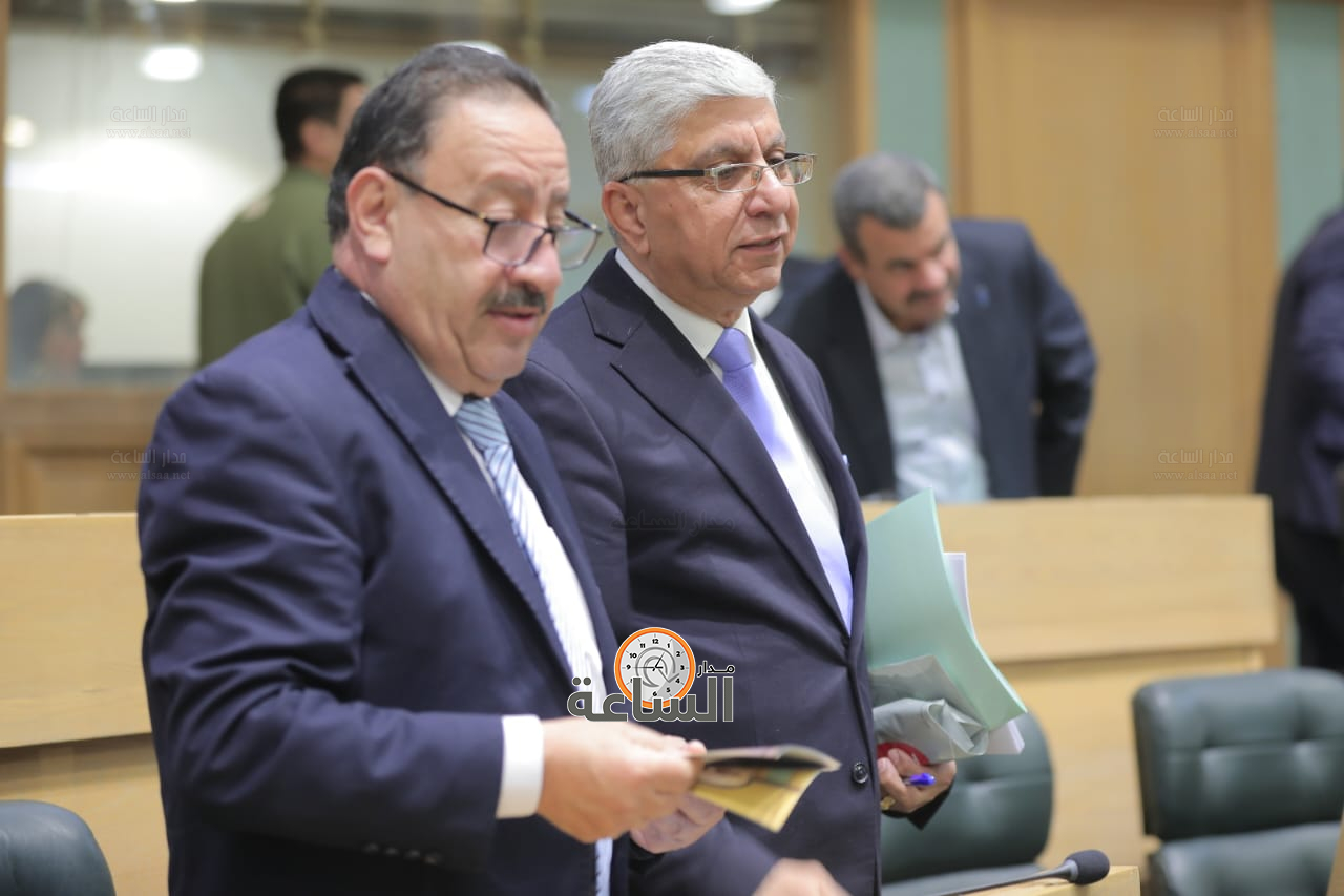 Madar Al-Saa Images 0.35708468828047724