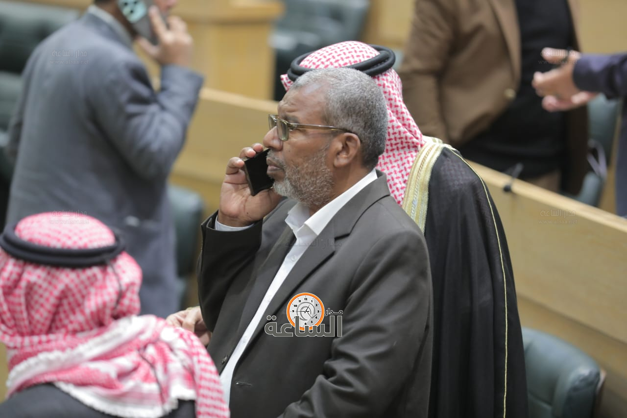 Madar Al-Saa Images 0.431476814380509