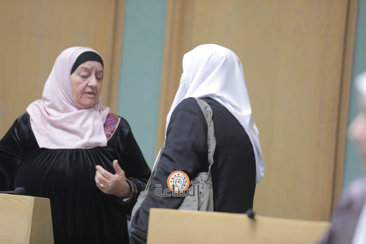 Madar Al-Saa Images 0.7077549153467724