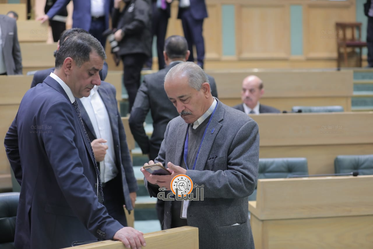 Madar Al-Saa Images 0.272598408940081