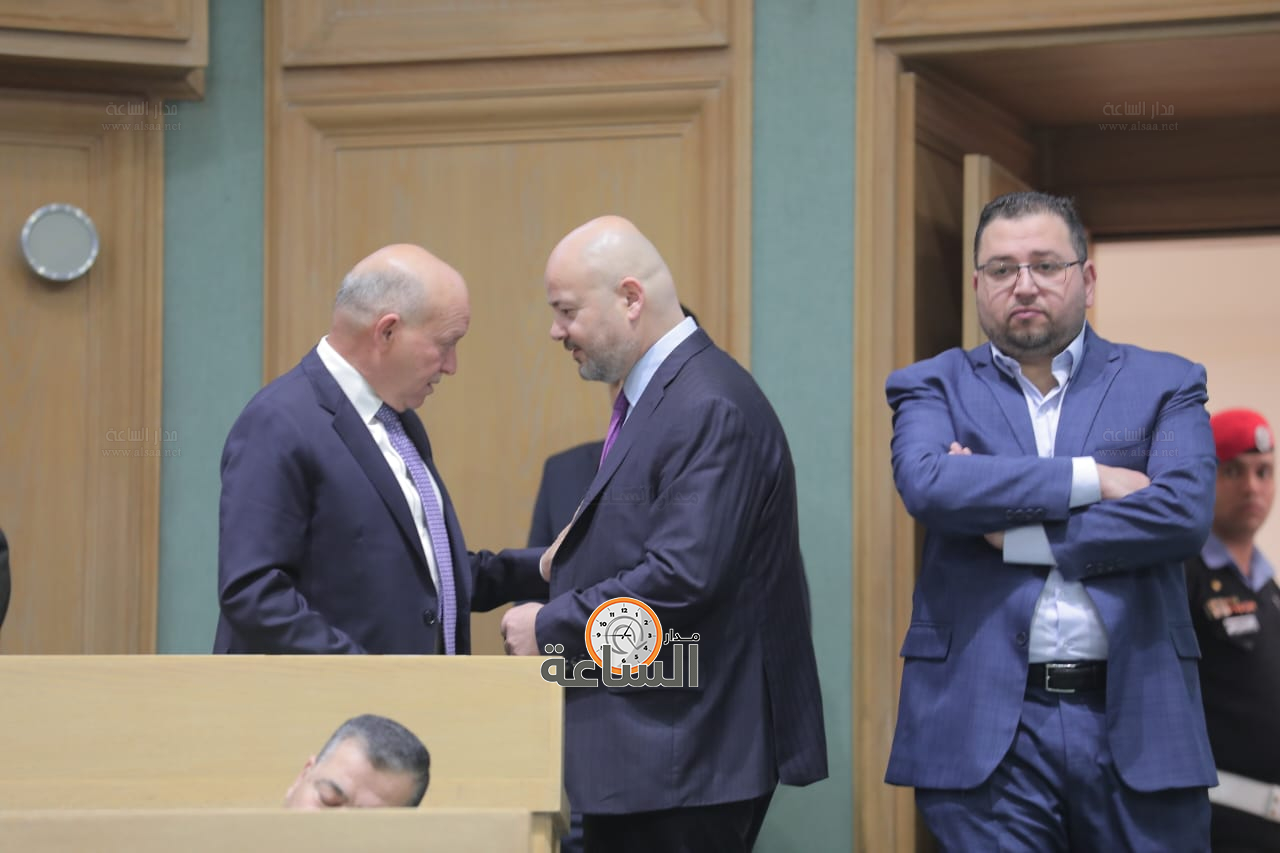 Madar Al-Saa Images 0.2965074875057454