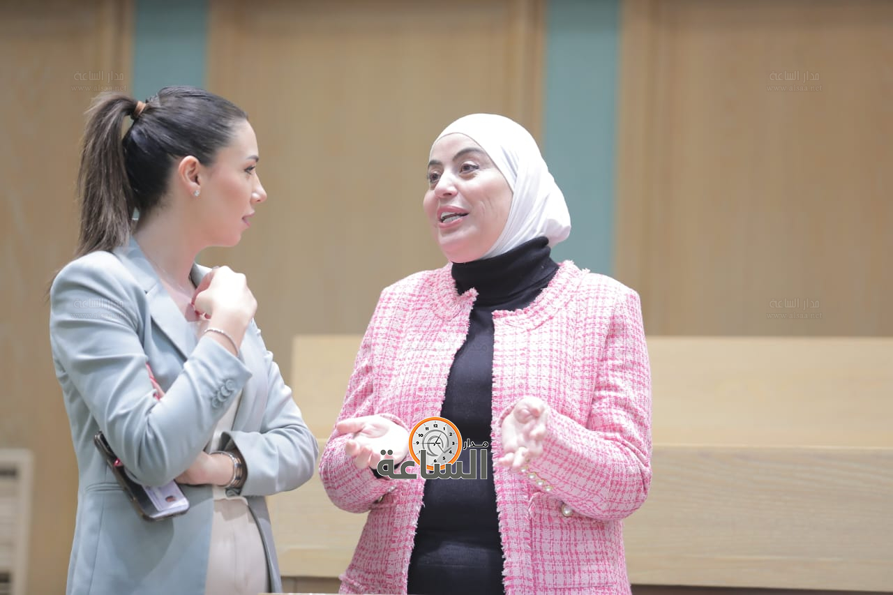 Madar Al-Saa Images 0.7672495345157779