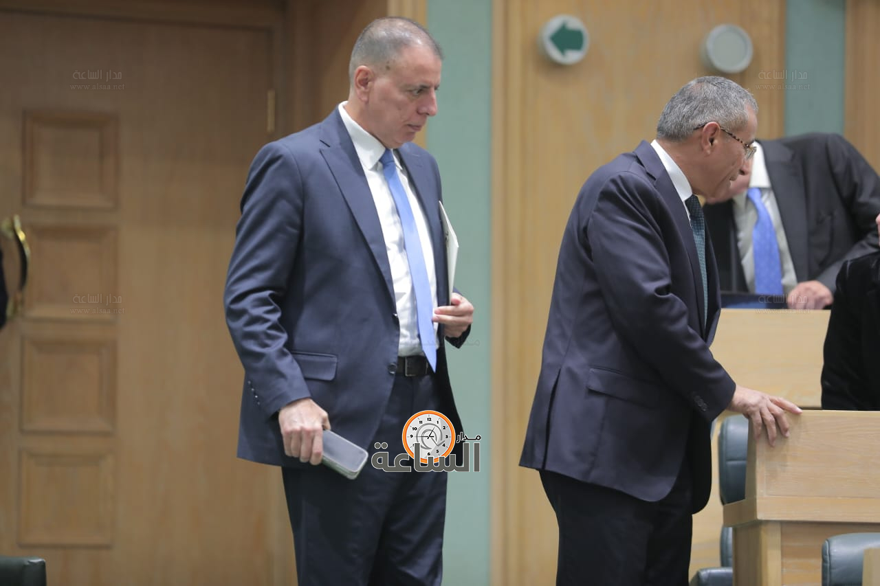 Madar Al-Saa Images 0.8738696815354179