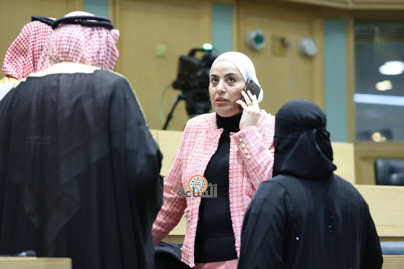 Madar Al-Saa Images 0.6324838348359487