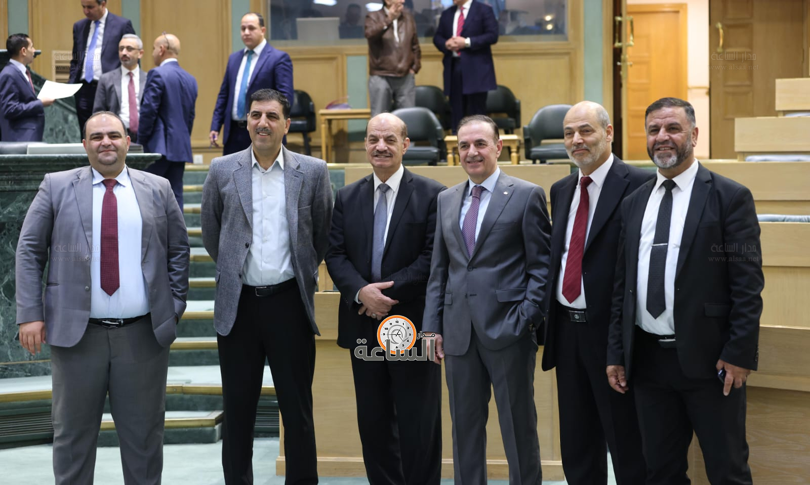 Madar Al-Saa Images 0.8638923885255363