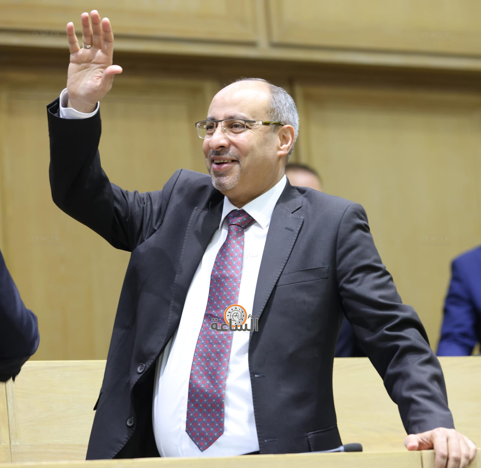 Madar Al-Saa Images 0.4313516324220572