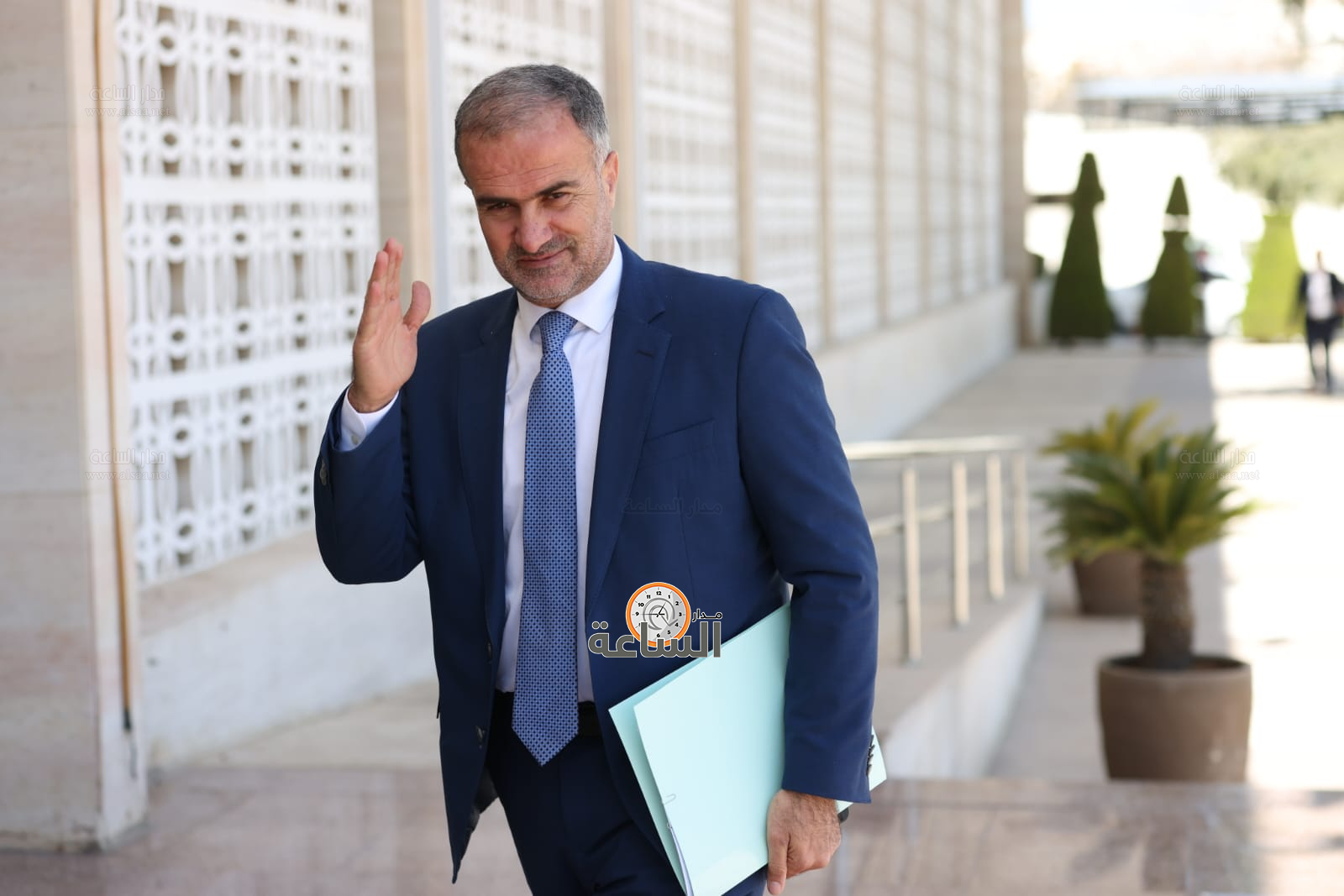 Madar Al-Saa Images 0.2754182634880211