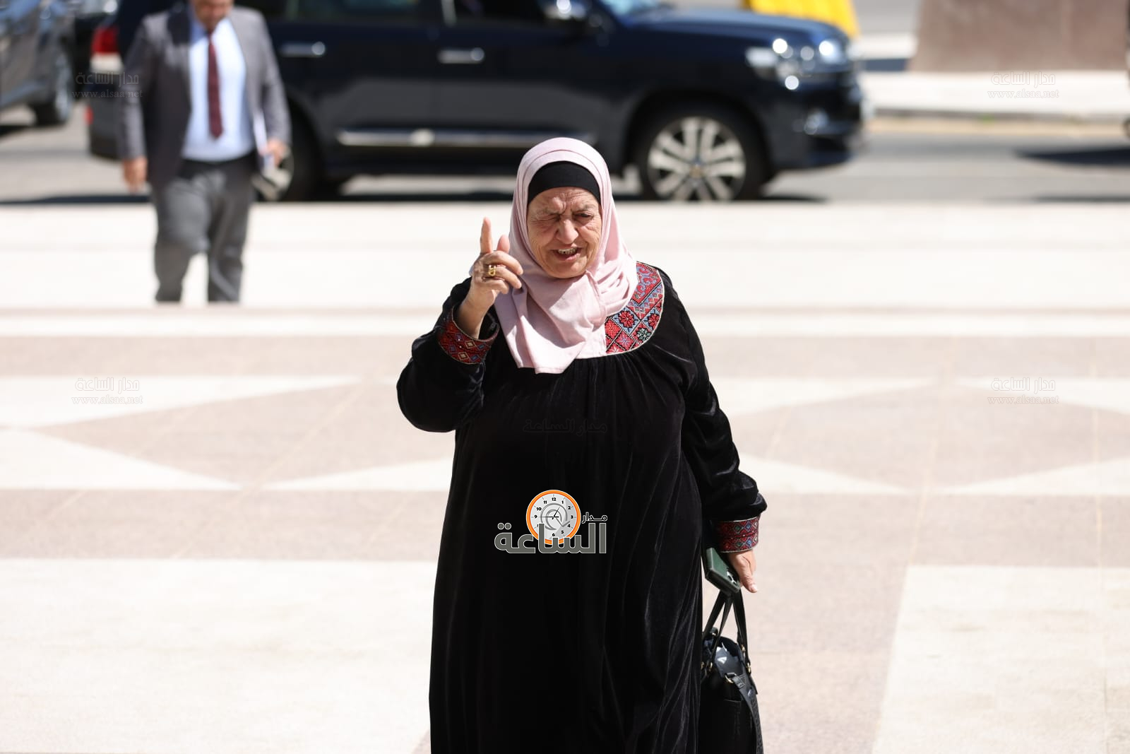 Madar Al-Saa Images 0.24574859623643475