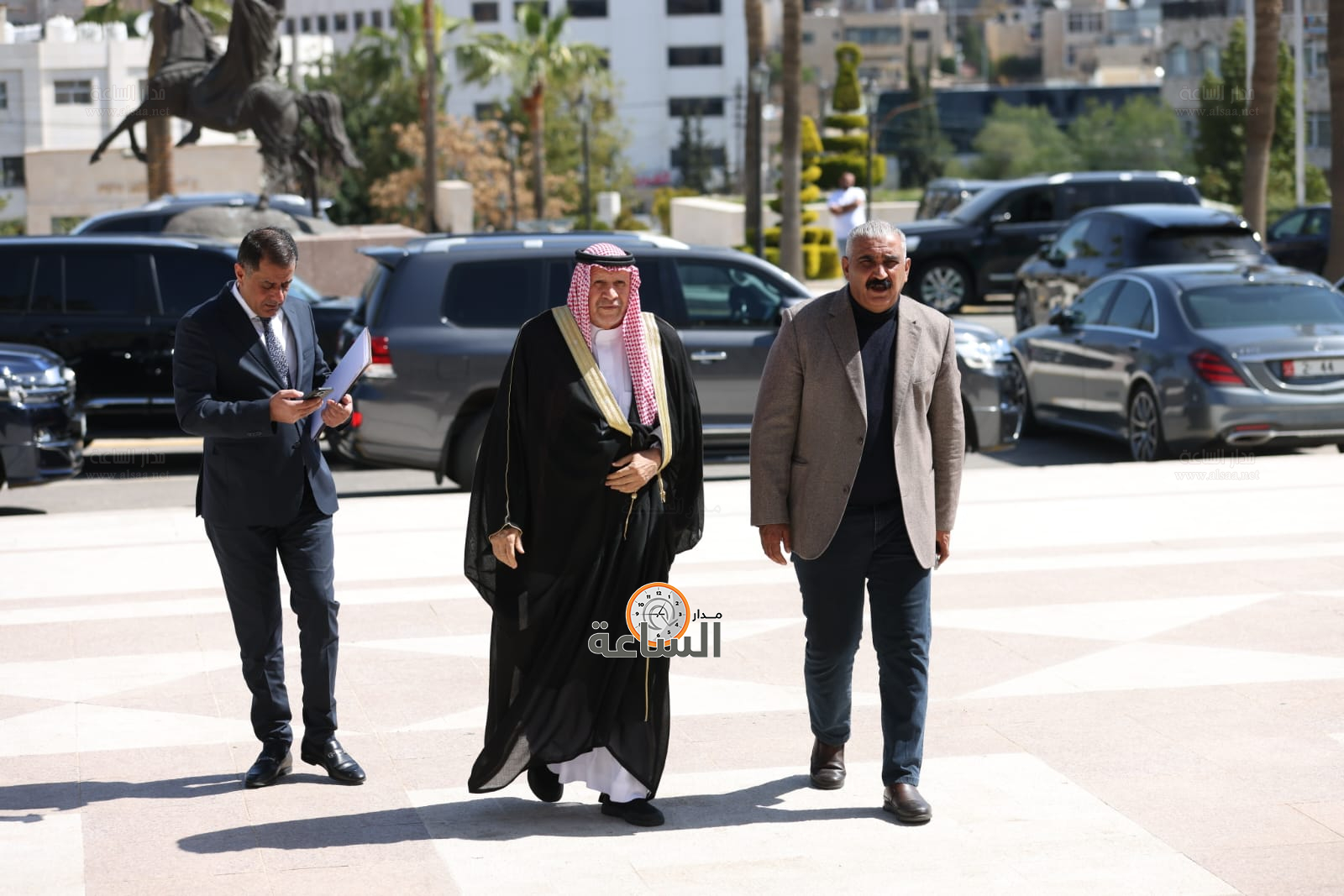 Madar Al-Saa Images 0.9352553381671975