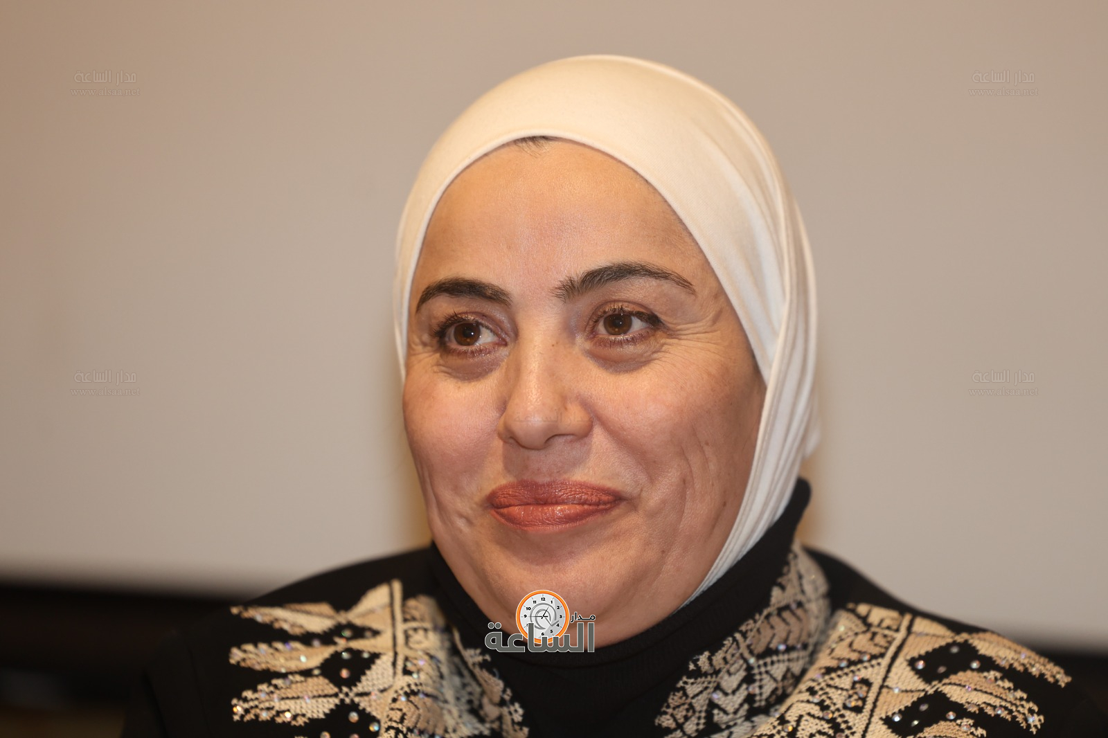 Madar Al-Saa Images 0.9817392496372339