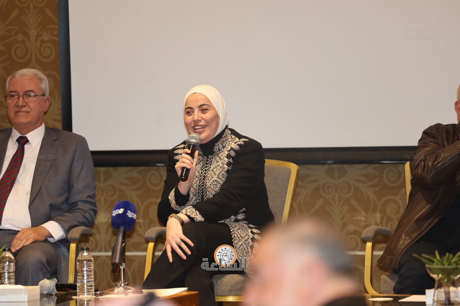 Madar Al-Saa Images 0.6697714631496006